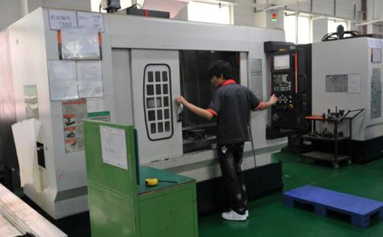 對于一些手板加工技術(shù)，難以將相同厚度的0.1mm和0.2mm的相同部件打印出來，但前者需要2倍的時間和更多的成本